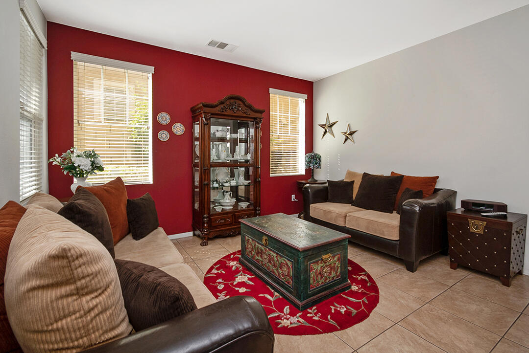 28938 Mirada Circulo Valencia, CA 91354 - Photo 9 of 56 a living room with furniture