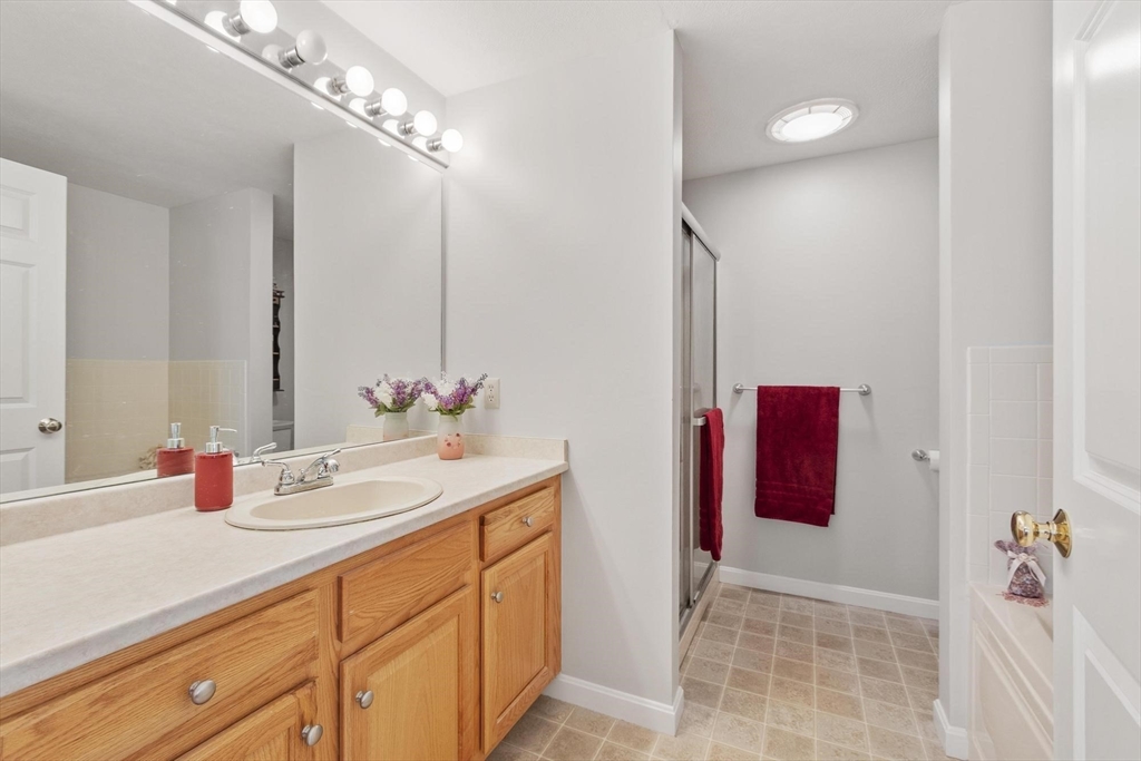 241 Bridle Cross Road, Unit 241 Fitchburg, MA 01420 - Photo 28 of 42