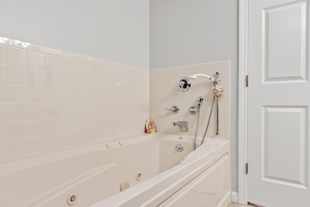 241 Bridle Cross Road, Unit 241 Fitchburg, MA 01420 - Photo 29 of 42