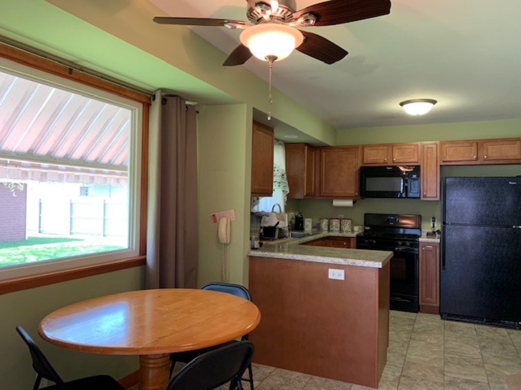 7718 Deerfield Road Loves Park, IL 61111 - Photo 4 of 17 Gallery Image 4