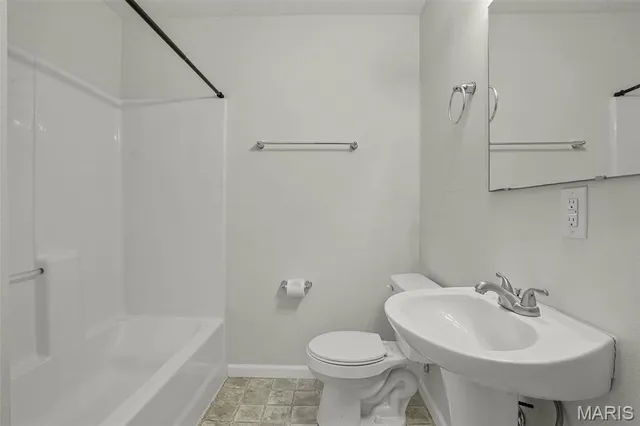 $1,675 | 1217 Grant Drive, Edwardsville, IL 62025