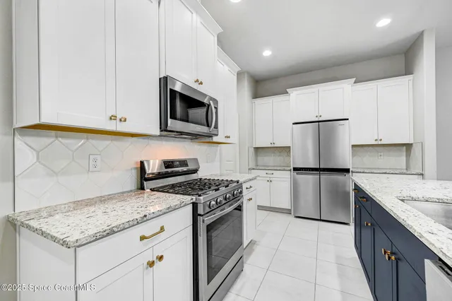 $2,700 | 8117 Tethys Court, Melbourne, FL 32940