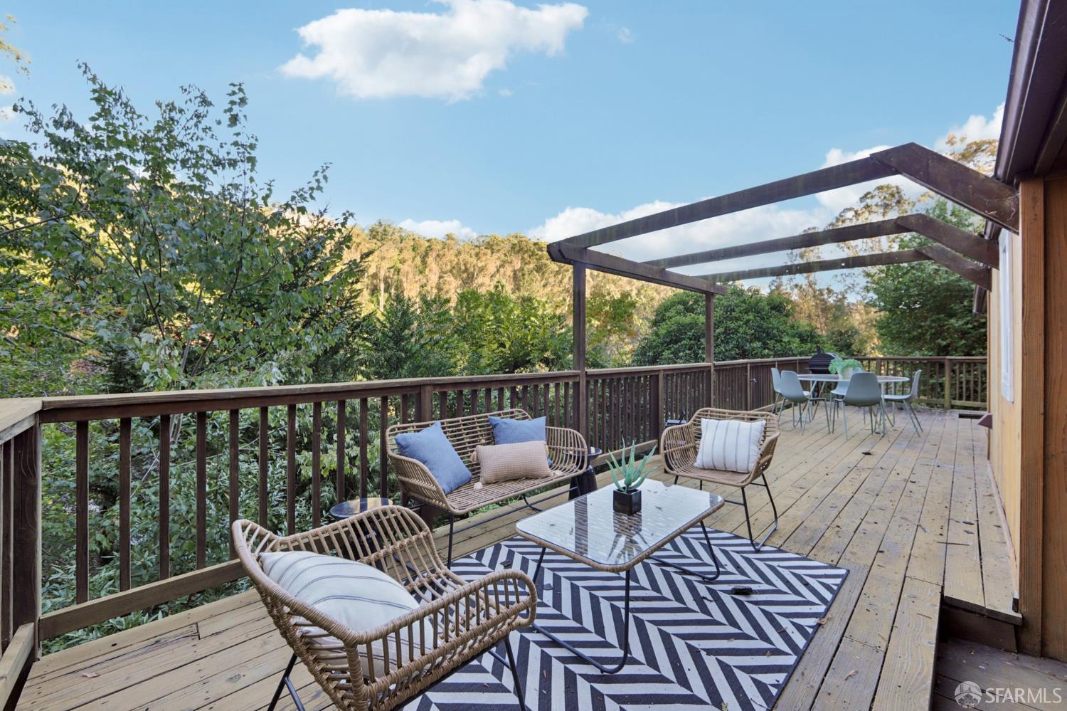 6891 Pinehaven Road Oakland, CA 94611 - Photo 19 of 65