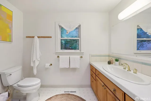 $1,095,000 | 6891 Pinehaven Road, Oakland, CA 94611