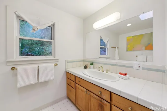 $1,095,000 | 6891 Pinehaven Road, Oakland, CA 94611