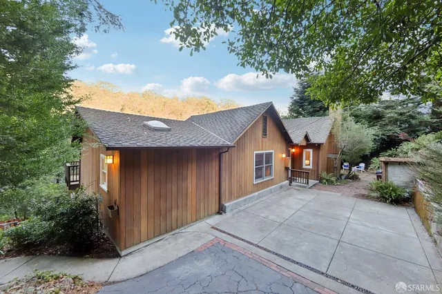 $1,095,000 | 6891 Pinehaven Road, Oakland, CA 94611