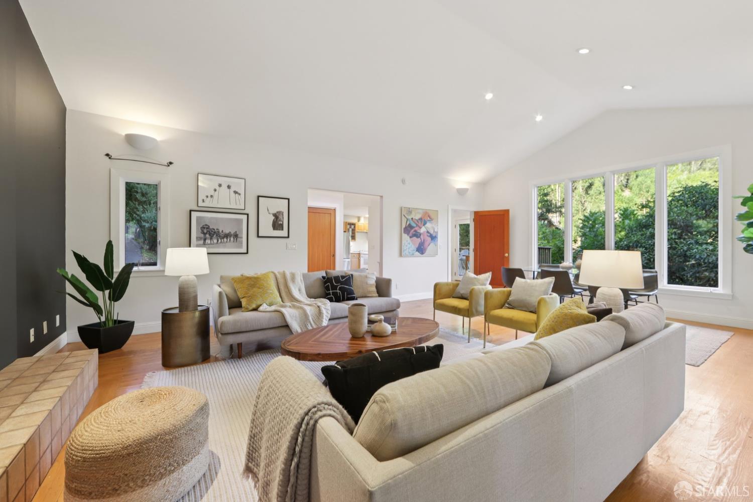 6891 Pinehaven Road Oakland, CA 94611 - Photo 3 of 65