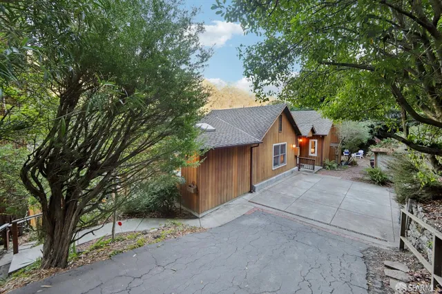 $1,095,000 | 6891 Pinehaven Road, Oakland, CA 94611