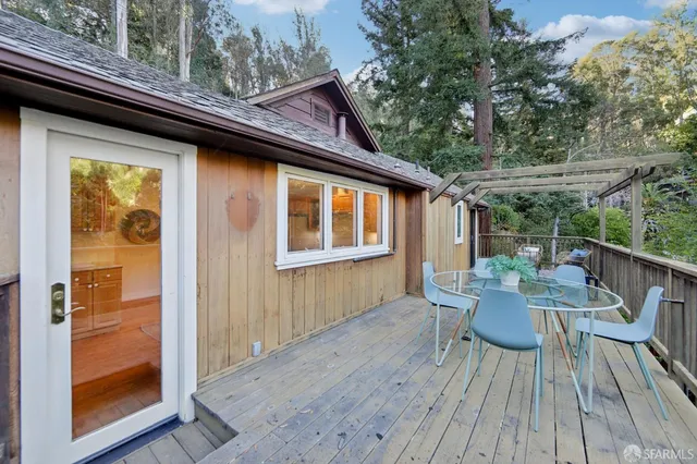 $1,095,000 | 6891 Pinehaven Road, Oakland, CA 94611