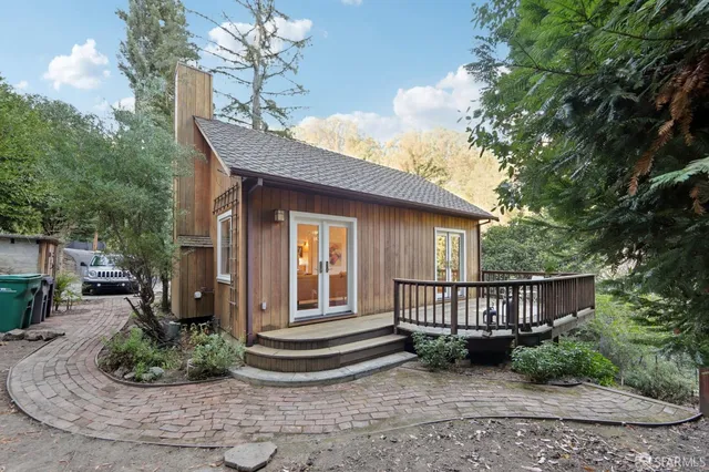 $1,095,000 | 6891 Pinehaven Road, Oakland, CA 94611