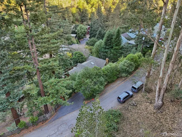 $1,095,000 | 6891 Pinehaven Road, Oakland, CA 94611