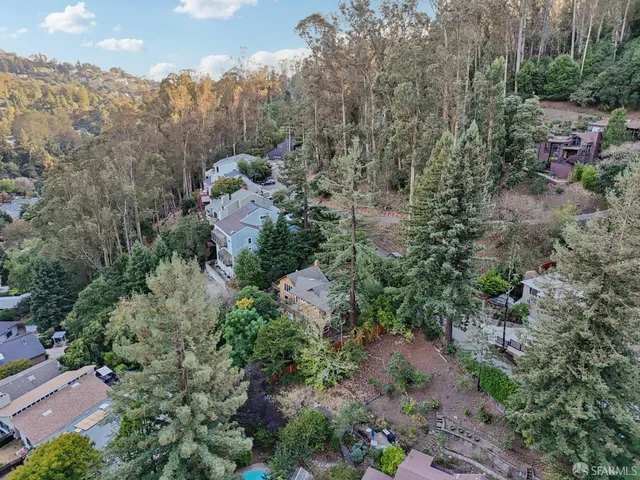 $1,095,000 | 6891 Pinehaven Road, Oakland, CA 94611