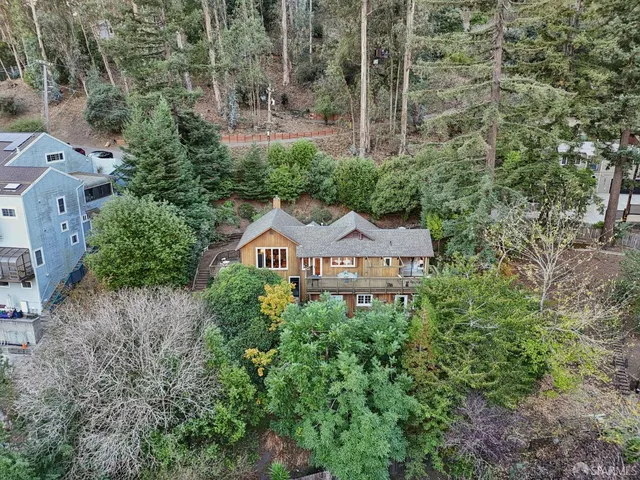 $1,095,000 | 6891 Pinehaven Road, Oakland, CA 94611