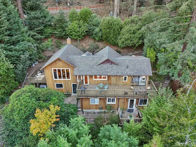 $1,095,000 | 6891 Pinehaven Road, Oakland, CA 94611