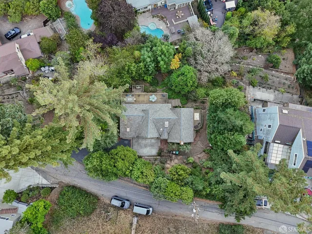 $1,095,000 | 6891 Pinehaven Road, Oakland, CA 94611