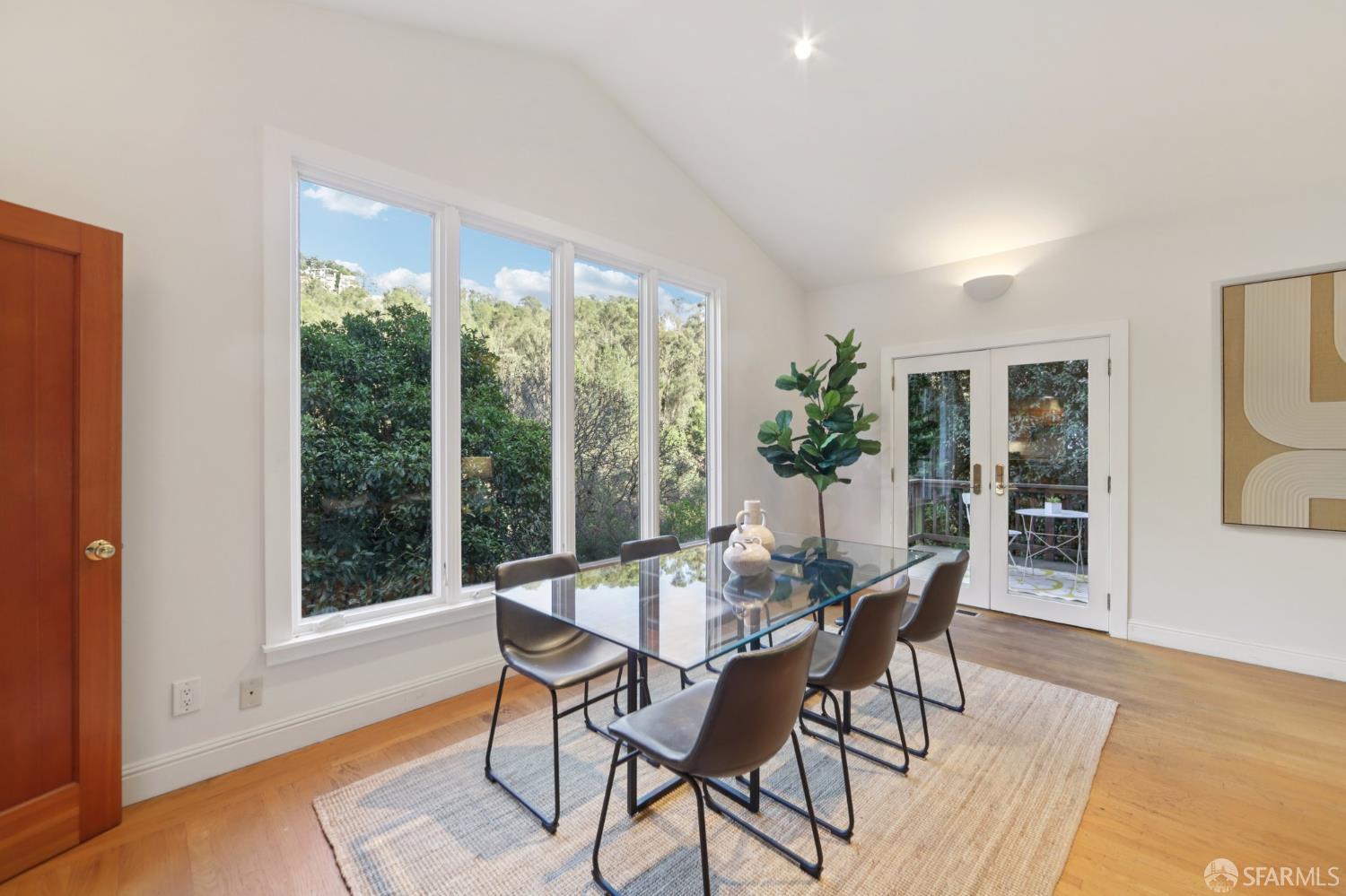 6891 Pinehaven Road Oakland, CA 94611 - Photo 9 of 65