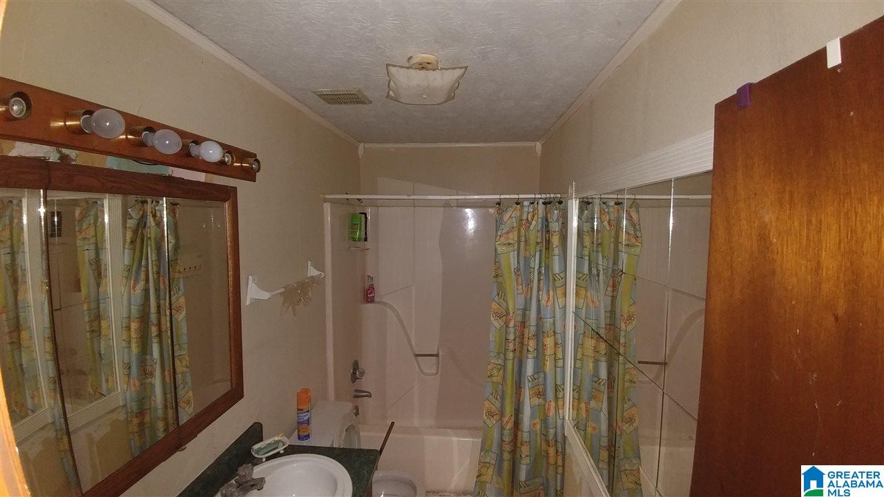 1101 Rhodes Street Anniston, AL 36206 - Photo 23 of 43