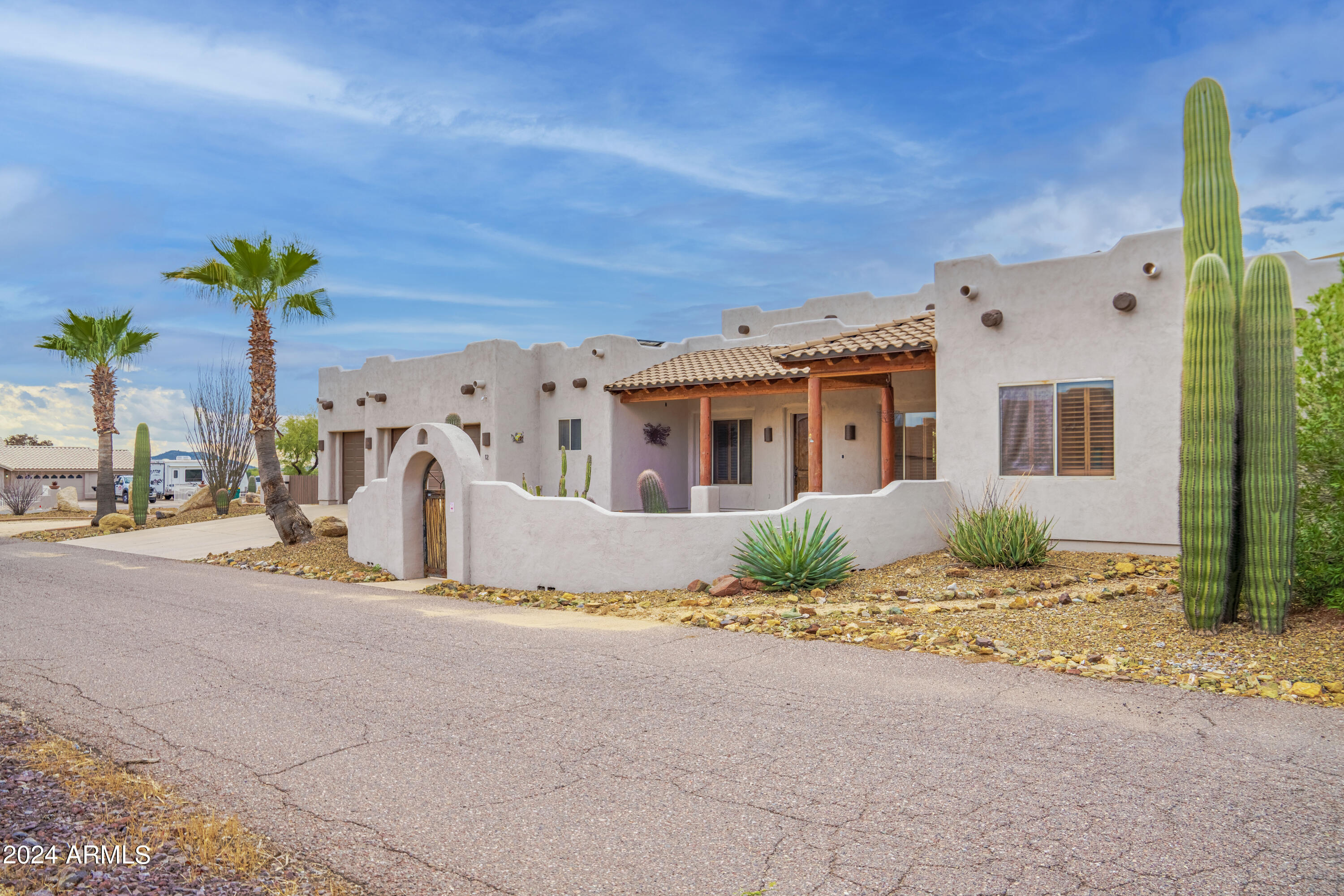 12 East Irvine Road Phoenix, AZ 85086 - Photo 9 of 81 Mature Landscsping
