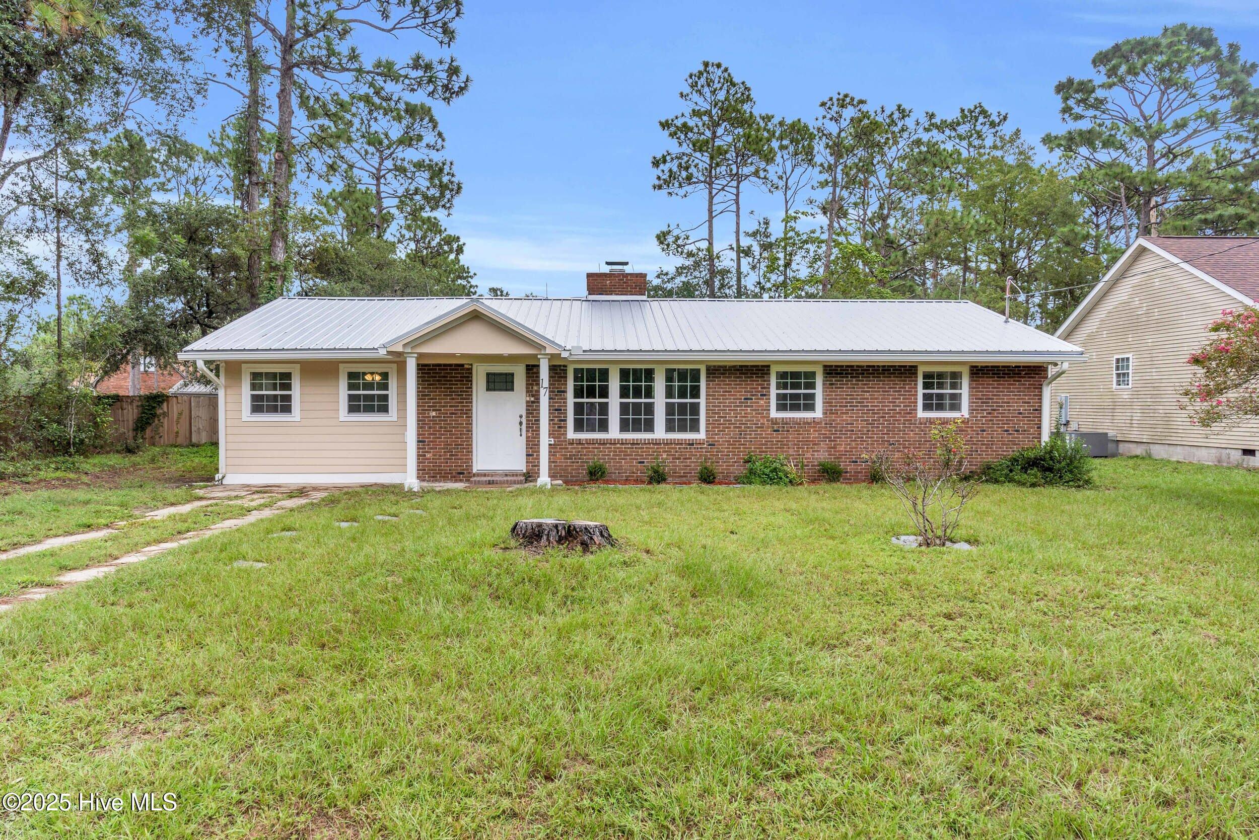 17 Burton Road Southport, NC 28461 - Photo 1 of 34 1_17burtonrd00001