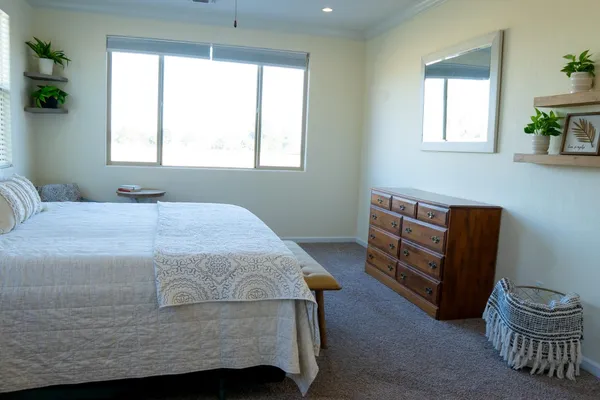 $515,000 | 470 Daphne Lane, Lemoore, CA 93245