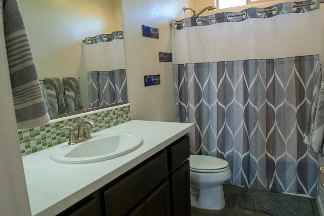 $550,000 | 470 Daphne Lane, Lemoore, CA 93245