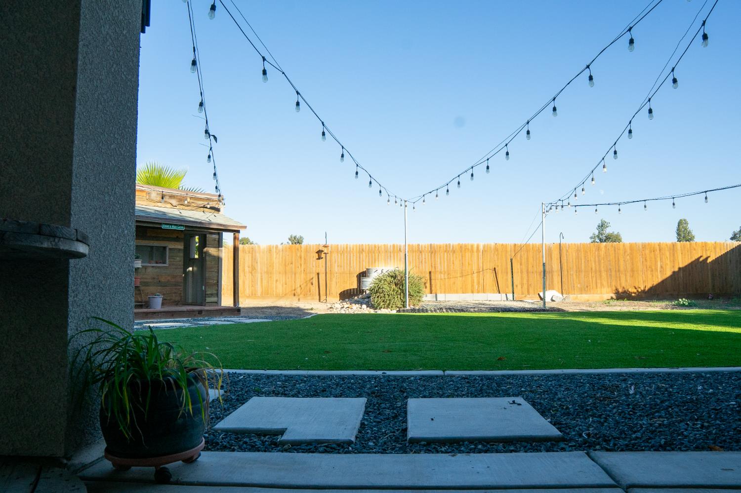 470 Daphne Lane Lemoore, CA 93245 - Photo 7 of 86