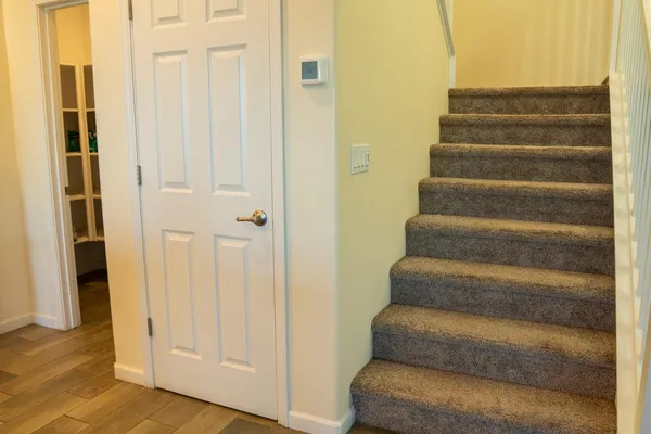 $515,000 | 470 Daphne Lane, Lemoore, CA 93245