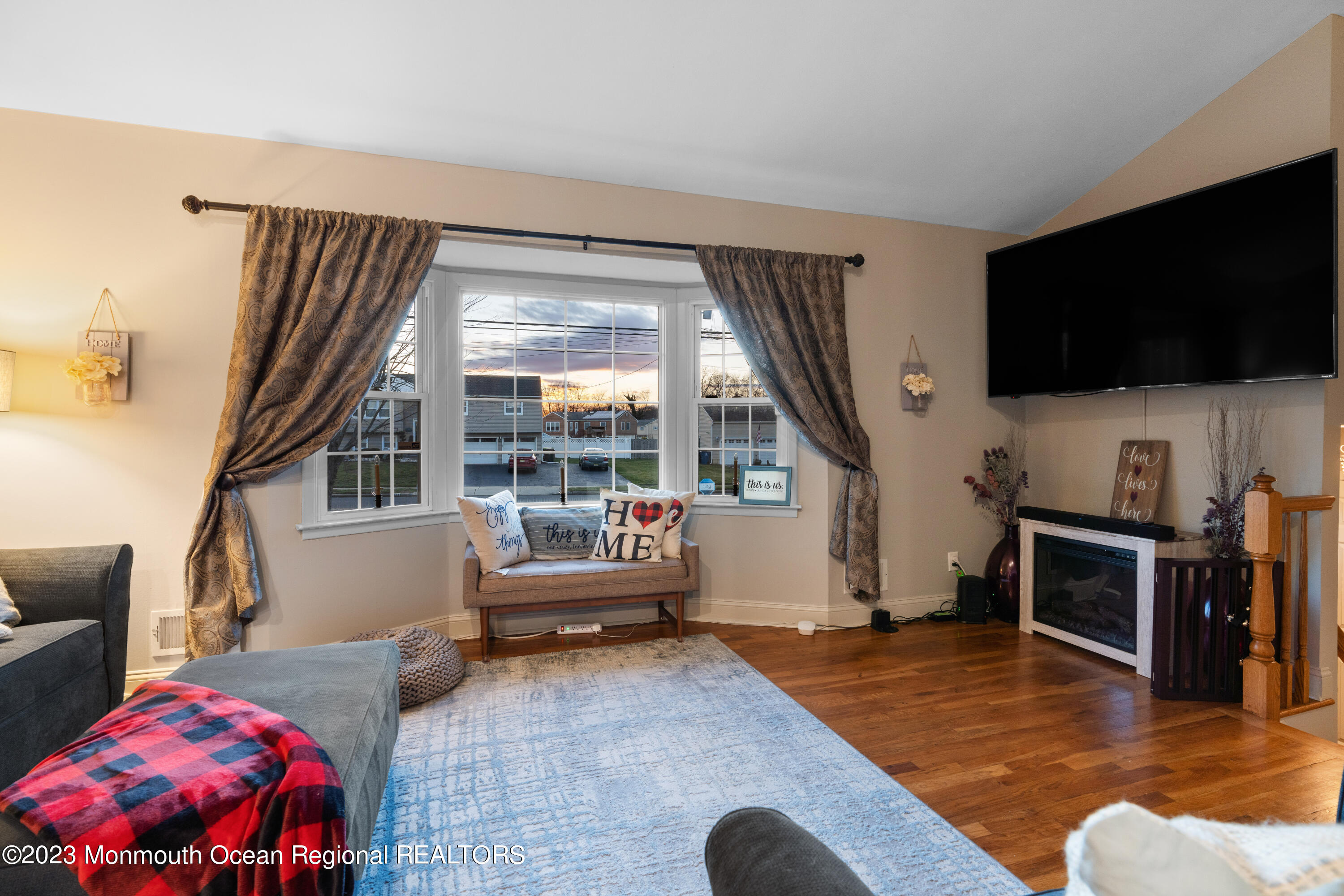 833 Poole Avenue Hazlet, NJ 07730 - Photo 11 of 30 833 Poole Ave-41