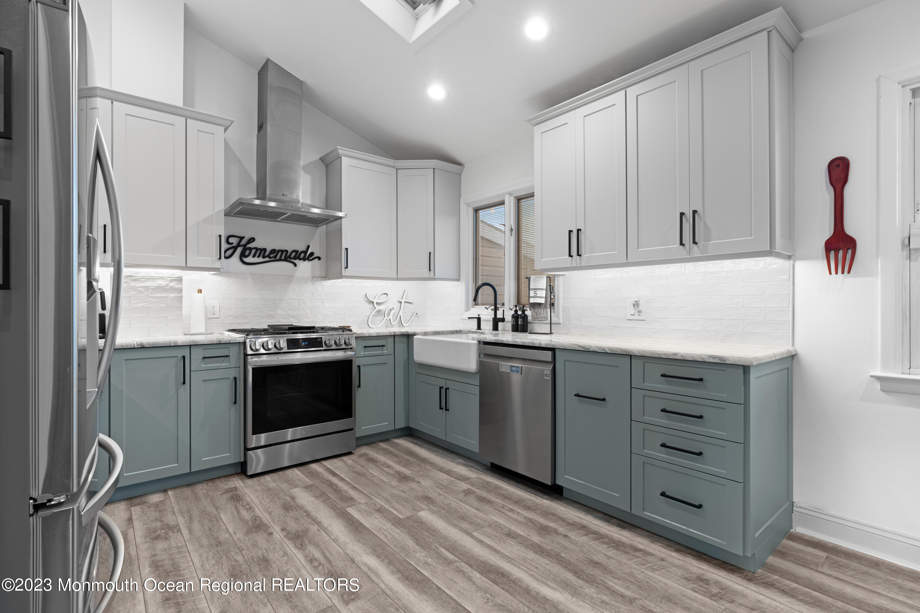 833 Poole Avenue Hazlet, NJ 07730 - Photo 13 of 30 833 Poole Ave-29