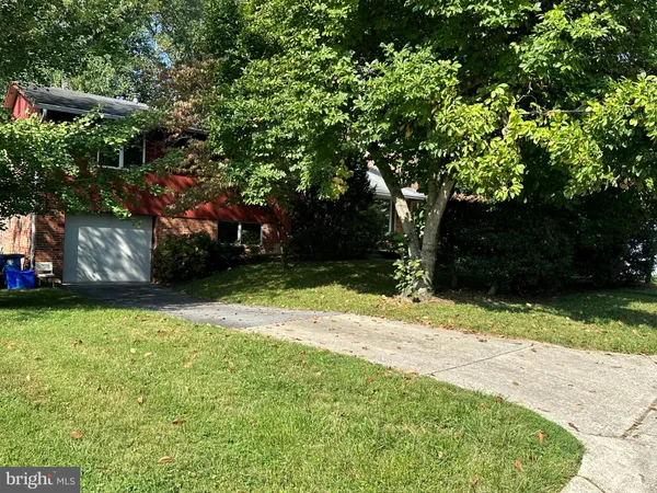 $4,490 | 6327 Tone Court, Bethesda, MD 20817