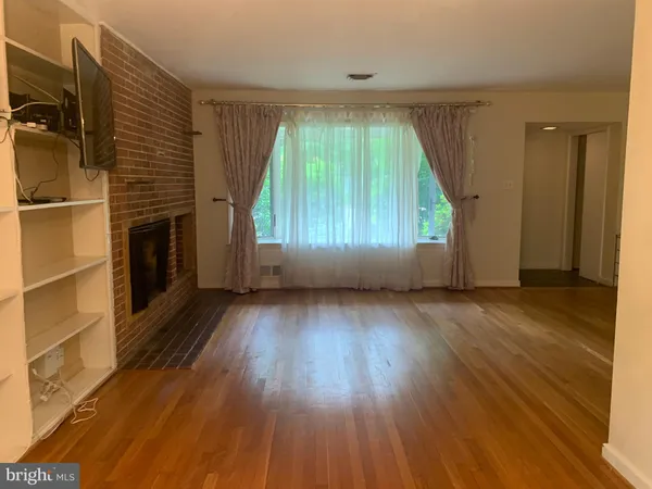 $4,490 | 6327 Tone Court, Bethesda, MD 20817