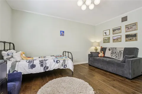 $2,499,000 | 15815 Castlewoods Drive, Sherman Oaks, CA 91403