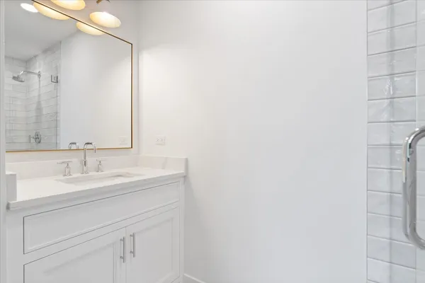 $3,750,000 | 104 South Monroe Street, Hinsdale, IL 60521