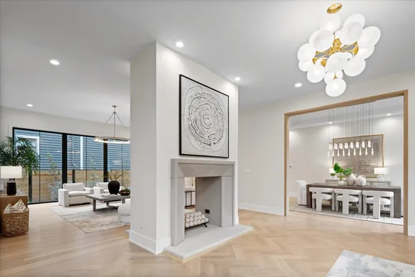 $3,750,000 | 104 South Monroe Street, Hinsdale, IL 60521