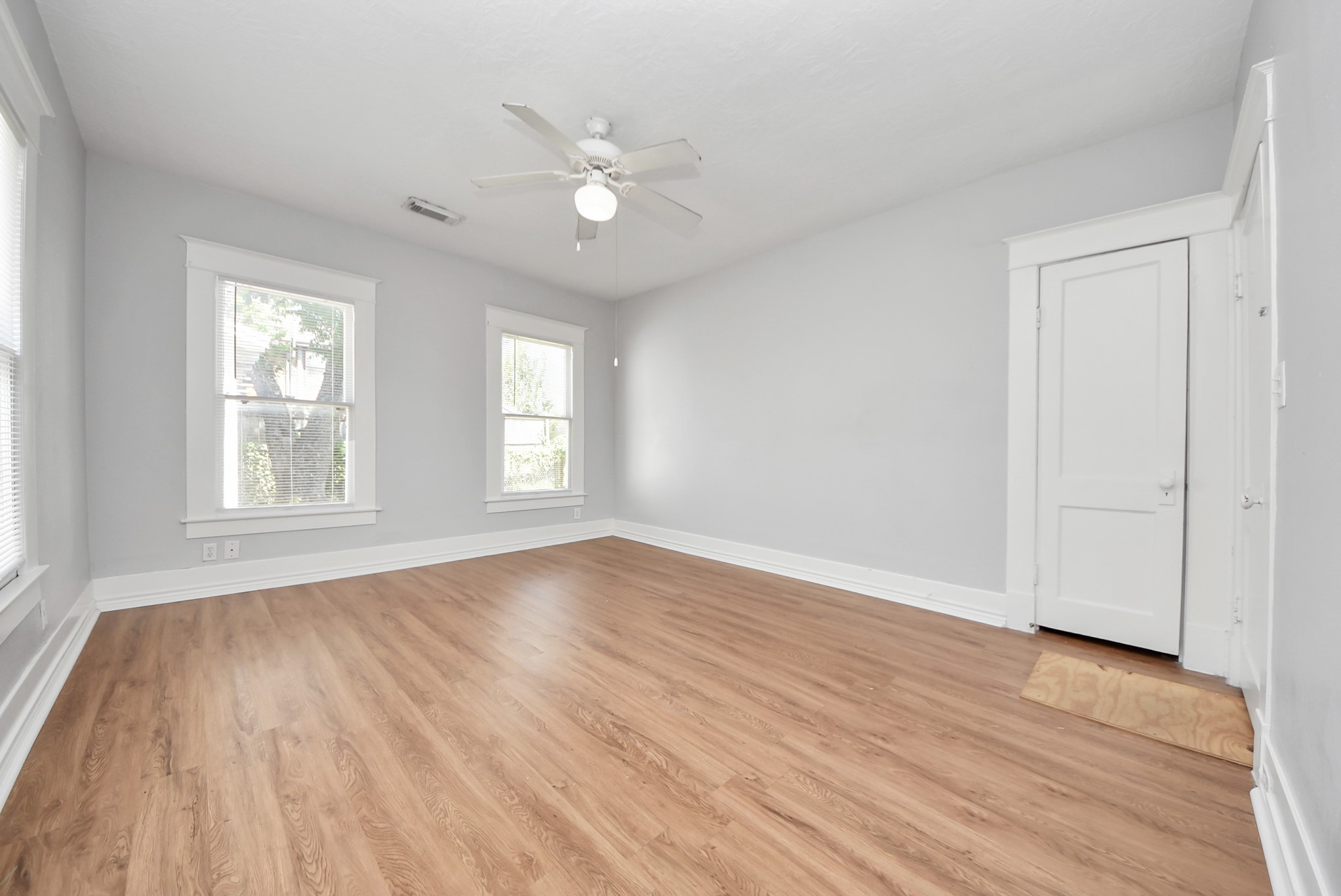 6 Jenkins Street Houston, TX 77003 - Photo 37 of 42