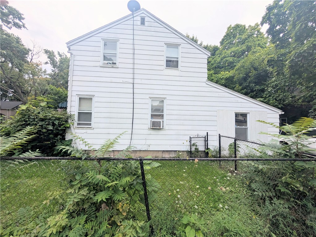 39 Judson Street Rochester, NY 14611 - Photo 3 of 12