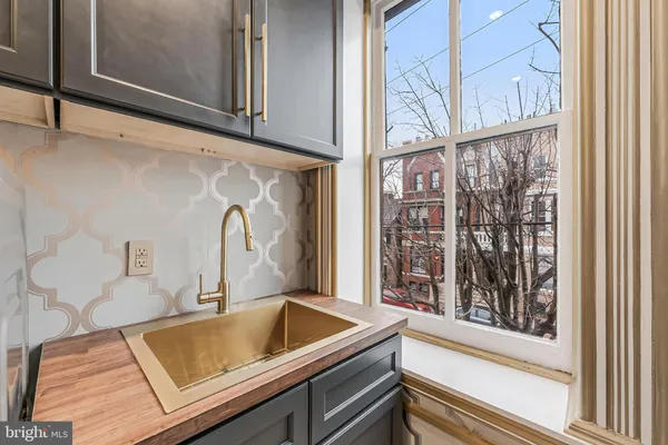 $17,000 | 810 Prince Street, Alexandria, VA 22314