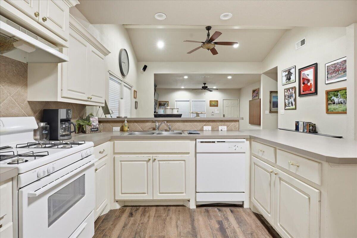 2217 14th Street Lubbock, TX 79401 - Photo 12 of 30 04-nmjr-reshoot-4
