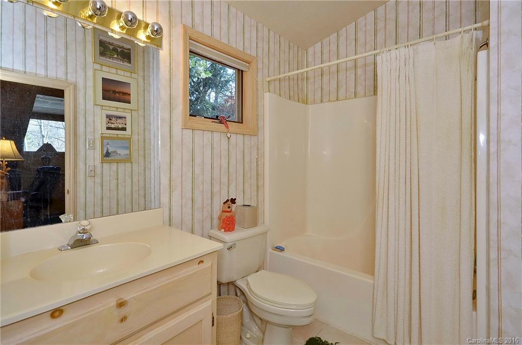 169 Violet Ridge Waynesville, NC 28785 - Photo 11 of 13 Gallery Image 11