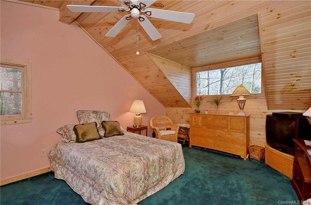 169 Violet Ridge Waynesville, NC 28785 - Photo 10 of 13 Gallery Image 10