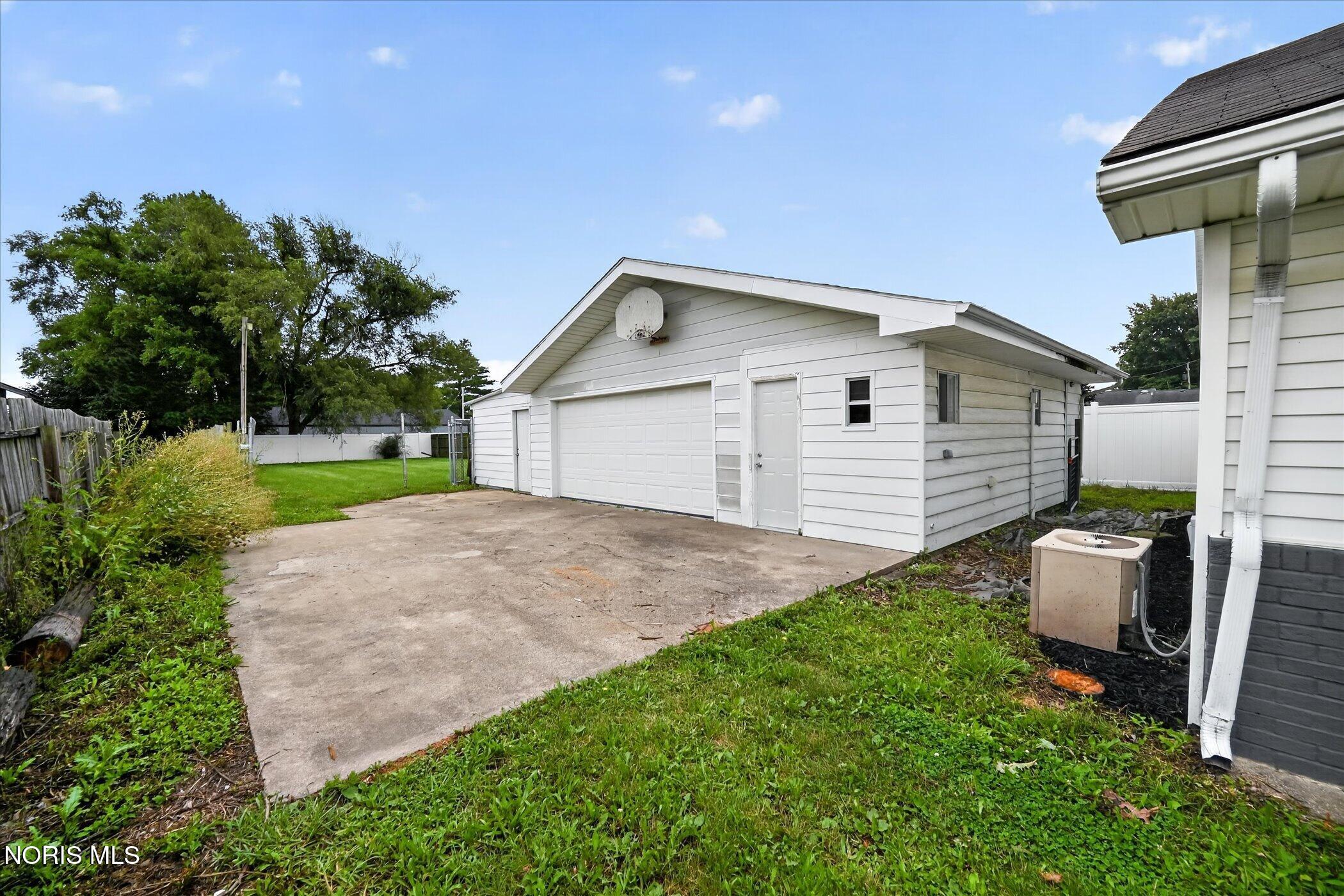 28992 Tracy Road Walbridge, OH 43465 - Photo 47 of 50 Gallery Image 47