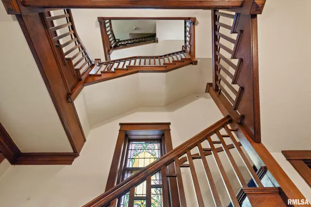 $1,200,000 | 5418 Chapel Hill Road, Davenport, IA 52802