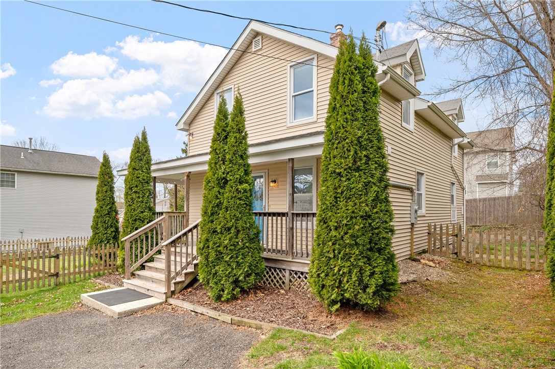 17 Marques Street Cumberland, RI 02864 - Photo 2 of 25