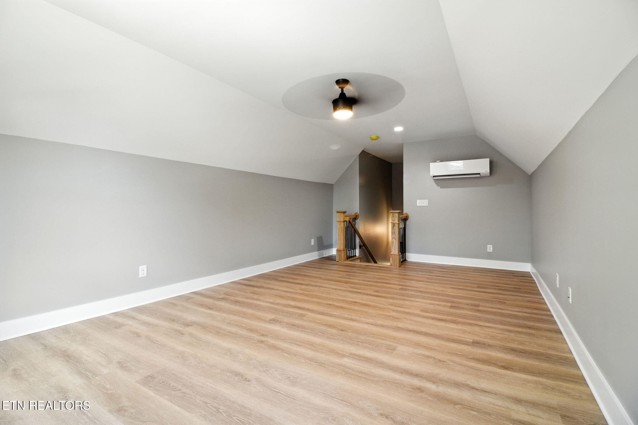 121 Inagehi Way Loudon, TN 37774 - Photo 30 of 38 34-web-or-mls-DZ3A2838