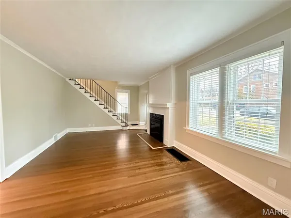 $3,395 | 543 North Central Avenue, University City, MO 63130