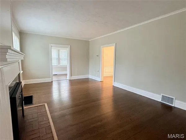 $3,395 | 543 North Central Avenue, University City, MO 63130