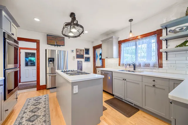 $465,000 | 9 Brooklyn Street, Morristown, VT 05661