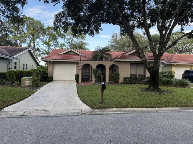 $2,600 | 2632 Southwest Willowood Circle, Palm City, FL 34990