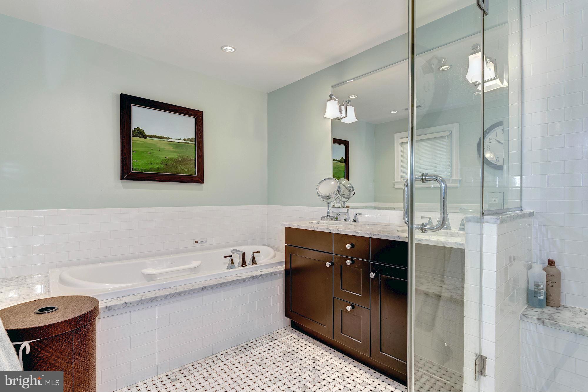 6816 Delaware Street Chevy Chase, MD 20815 - Photo 17 of 30 Bath (Master)