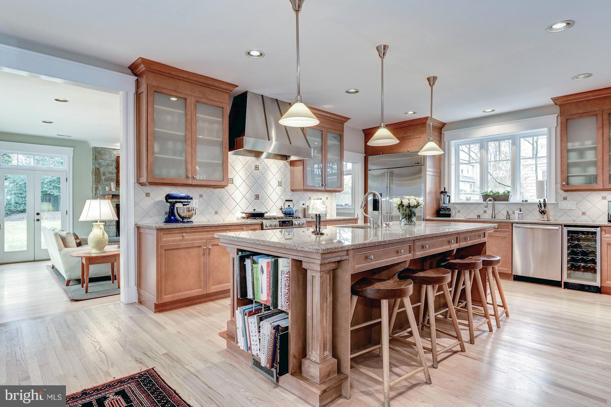 6816 Delaware Street Chevy Chase, MD 20815 - Photo 7 of 30 Chef's Kitchen